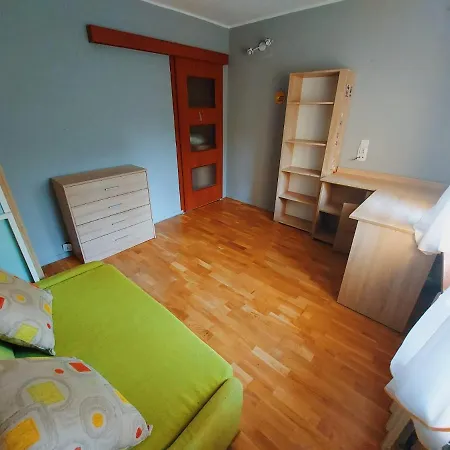 Appartement Trzy Pokojowe Parterowe *